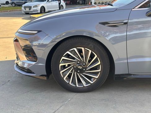 Certified 2025 Hyundai Sonata Limited image 10