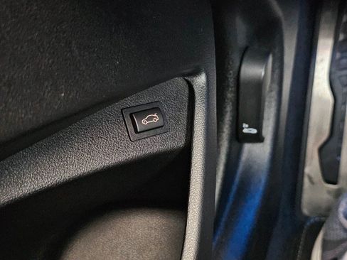 Used 2025 BMW M2 w/ Lighting Package RWD image 35
