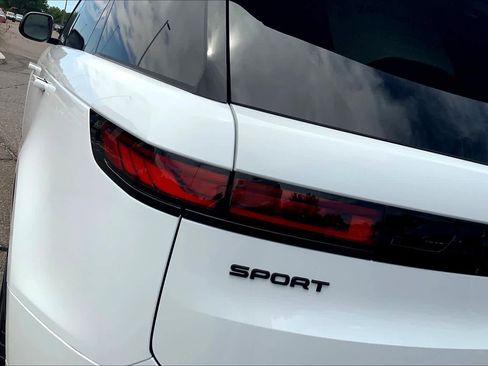 Used 2024 Land Rover Range Rover Sport Dynamic SE image 14