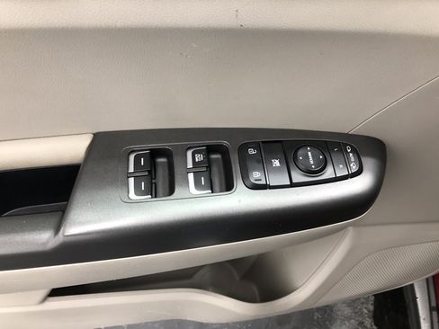 Used 2020 Kia Sportage LX w/ LX Popular Package image 17