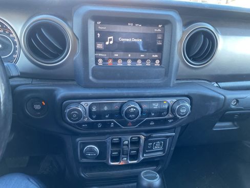 Used 2020 Jeep Gladiator Sport w/ Quick Order Package 24S AWD/4WD image 15