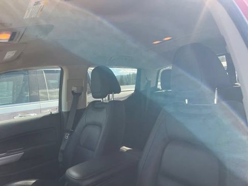 Used 2018 Chevrolet Colorado LT AWD/4WD image 8