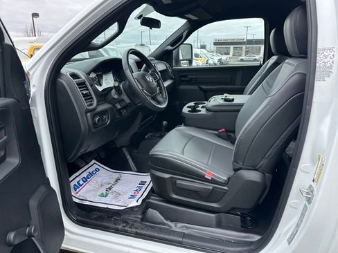 New 2024 RAM 5500 Tradesman w/ Max Tow Package AWD/4WD image 12