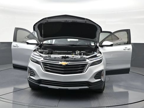 Used 2022 Chevrolet Equinox LT FWD image 34