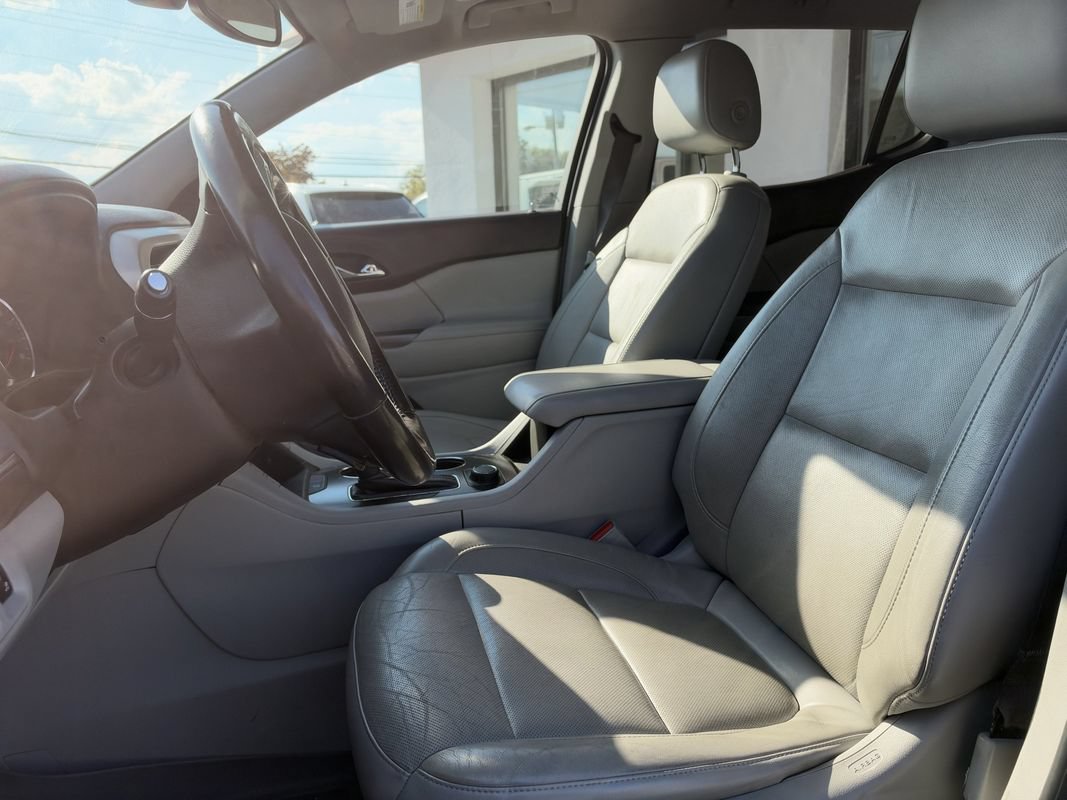 Used 2018 GMC Acadia SLT AWD/4WD image 4