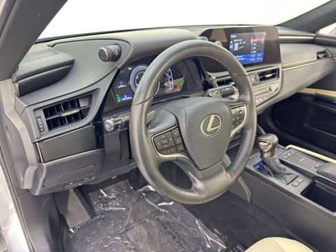 Used 2022 Lexus ES 300h w/ Premium Package image 13
