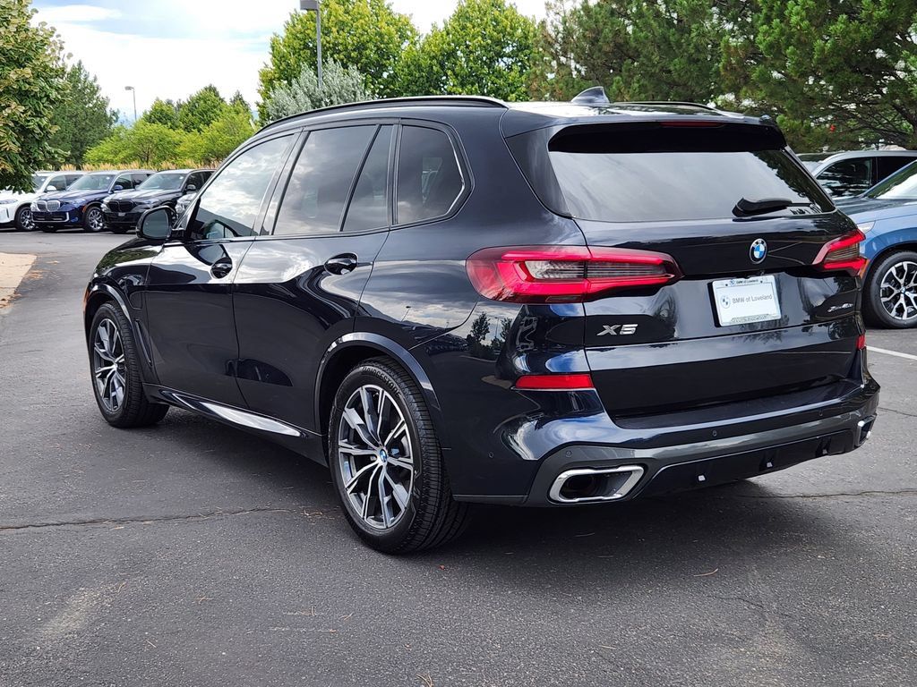 Used 2021 BMW X5 xDrive45e w/ M Sport Package AWD/4WD image 3