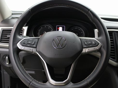 Used 2021 Volkswagen Atlas SE image 33