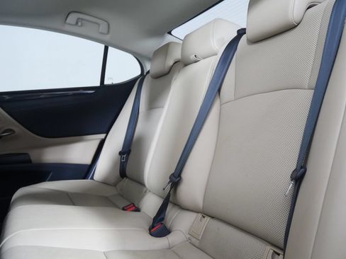 Used 2019 Lexus ES 350 w/ Accessory Package 2 FWD image 14