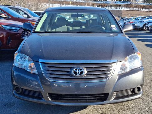 Used 2009 Toyota Avalon Limited image 2