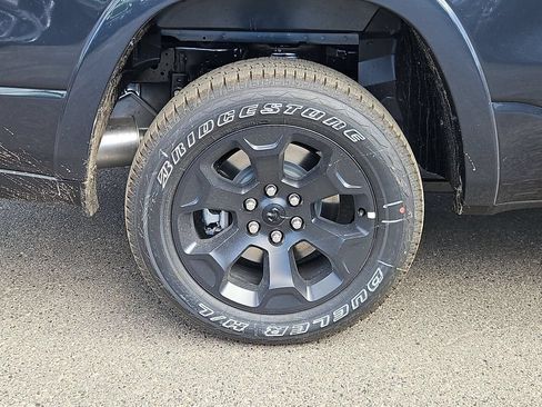 New 2026 RAM 1500 Big Horn AWD/4WD image 9