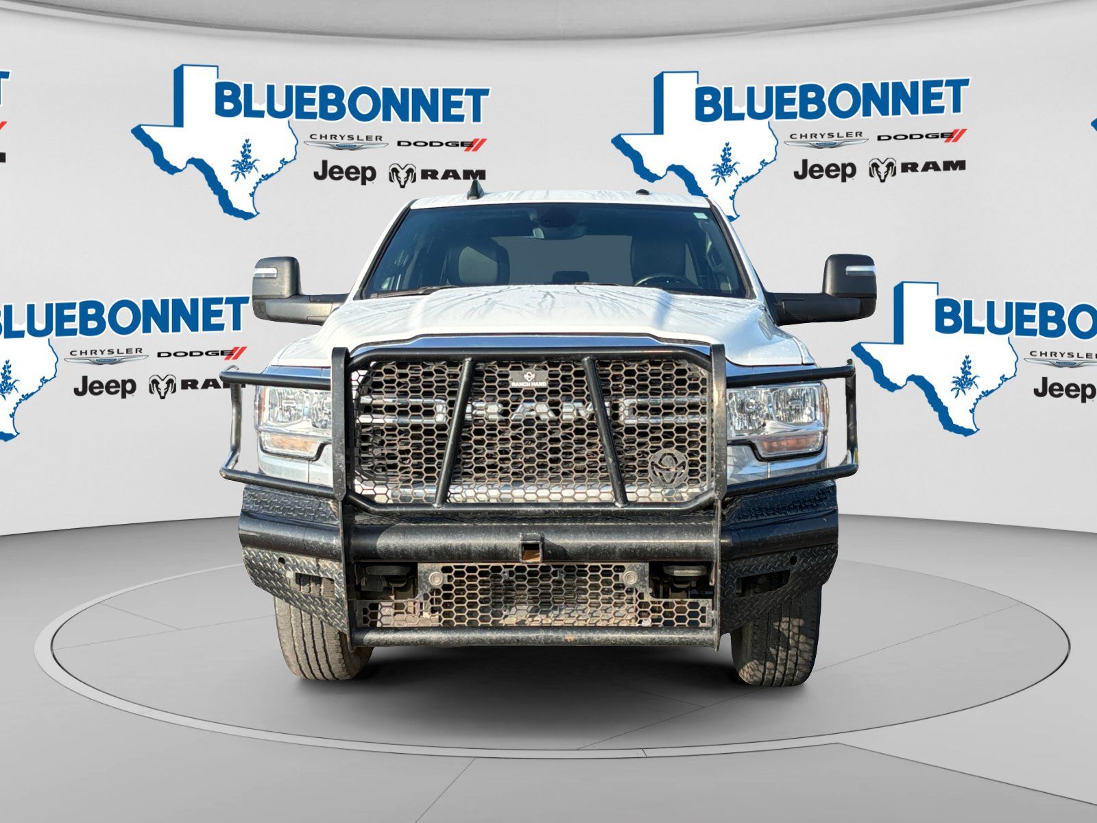 Used 2024 RAM 2500 Tradesman w/ Chrome Appearance Group AWD/4WD image 2