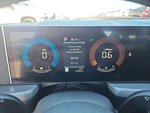 Used 2025 Hyundai Sonata SEL FWD image 12