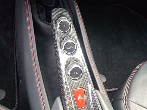 Used 2020 Ferrari F8 Tributo RWD image 14