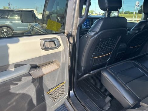 Used 2021 Ford Bronco Badlands image 31