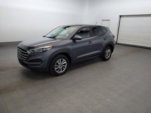 Used 2018 Hyundai Tucson SE AWD/4WD image 2