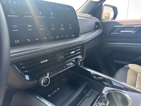 Used 2025 Chevrolet Tahoe Z71 image 24