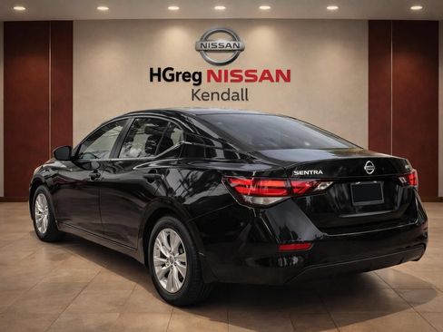 Used 2024 Nissan Sentra S FWD image 2