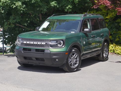Used 2025 Ford Bronco Sport Big Bend w/ Convenience Package AWD/4WD image 2