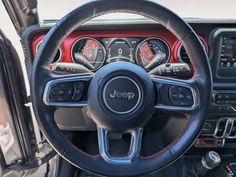 Used 2021 Jeep Wrangler Unlimited Rubicon w/ Cold Weather Group AWD/4WD image 19