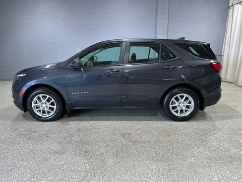 Certified 2022 Chevrolet Equinox LS w/ Driver Confidence II Package AWD/4WD image 6