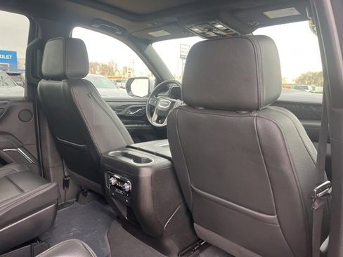 Used 2023 GMC Yukon XL Denali image 55