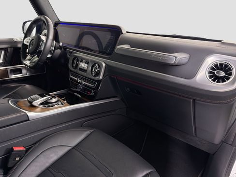 Used 2024 Mercedes-Benz G 63 AMG 4MATIC image 30