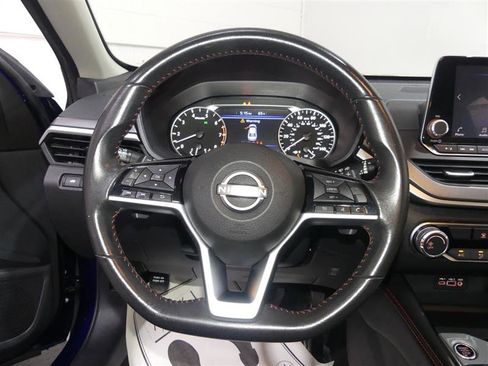 Used 2024 Nissan Altima 2.5 SR image 29