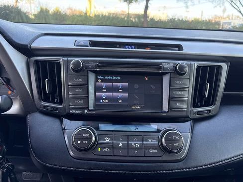 Used 2015 Toyota RAV4 XLE FWD image 26