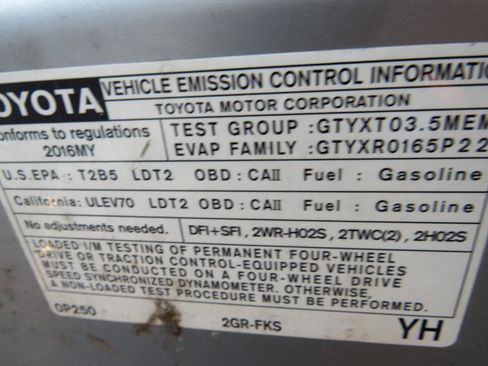 Used 2016 Toyota Tacoma SR5 w/ Towing Package image 25