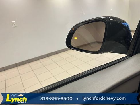 Used 2023 Chevrolet Bolt EUV Premier FWD image 14