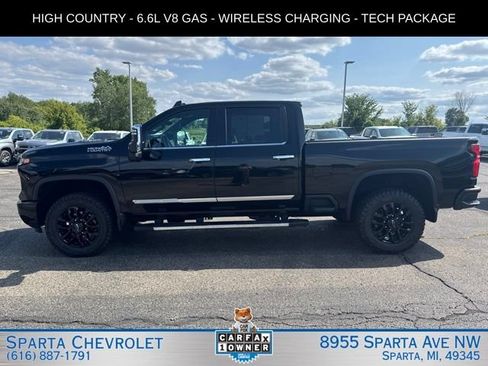 Used 2024 Chevrolet Silverado 3500 High Country w/ Technology Package AWD/4WD image 6