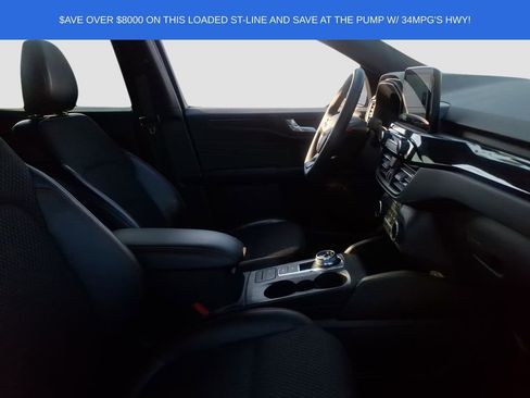 Used 2025 Ford Escape ST-Line image 12