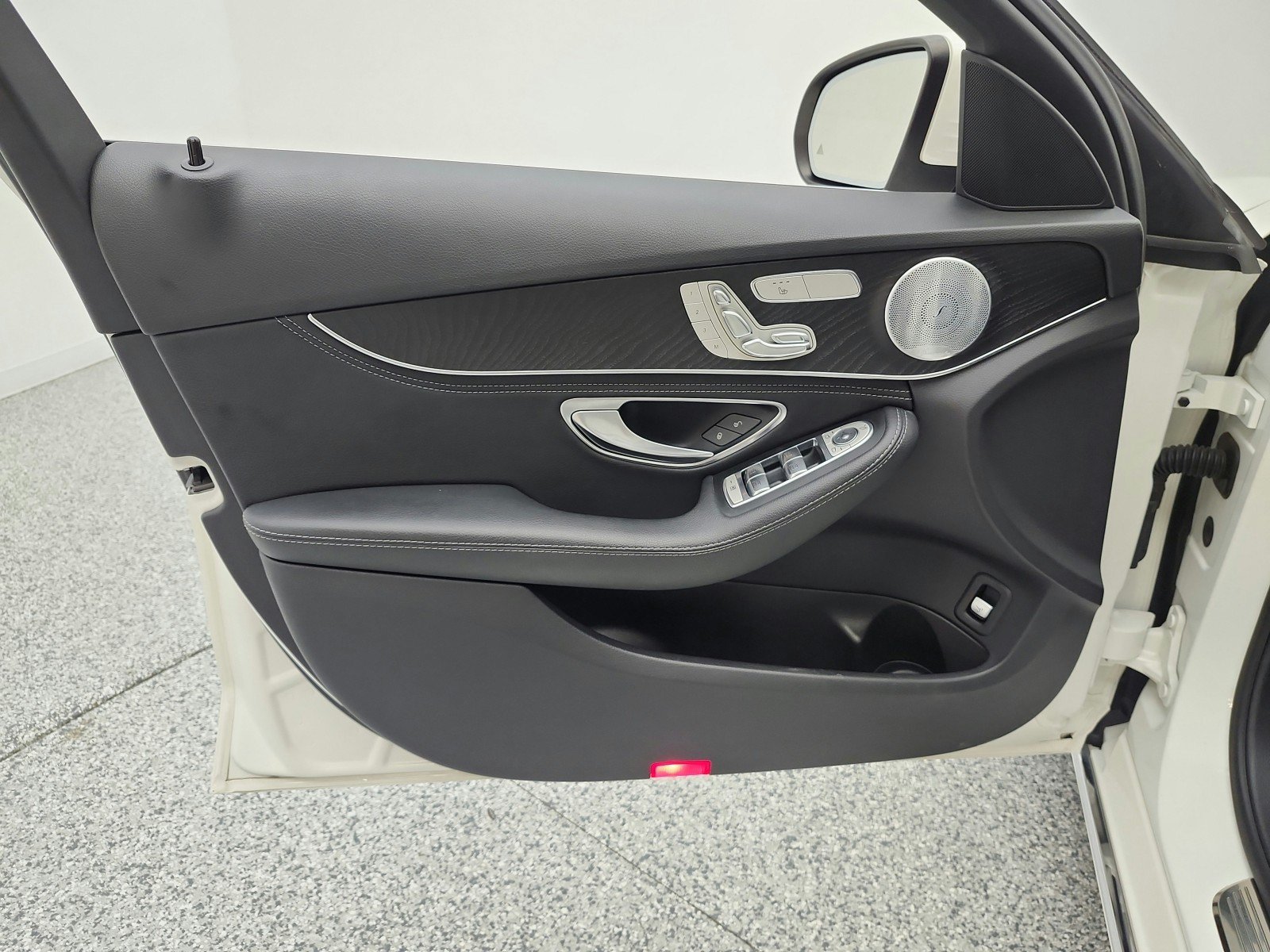 Used 2016 Mercedes-Benz C 300 Sedan image 12