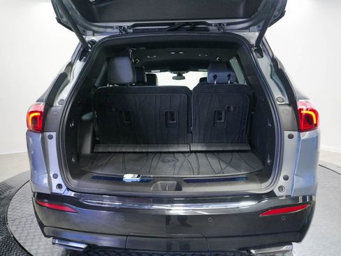Used 2023 Buick Enclave Essence w/ Sport Touring Edition AWD/4WD image 43