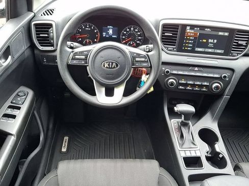 Used 2020 Kia Sportage LX AWD/4WD image 16