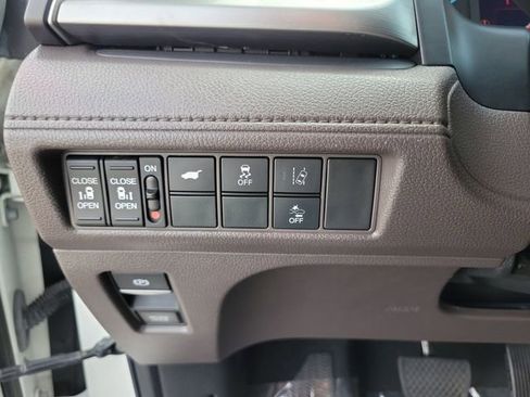 Used 2019 Honda Odyssey EX-L image 22