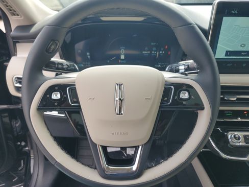 New 2026 Lincoln Corsair Premiere AWD/4WD image 16