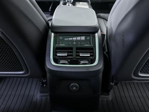 Certified 2024 Volvo XC90 T8 Ultimate w/ Lounge Package image 22