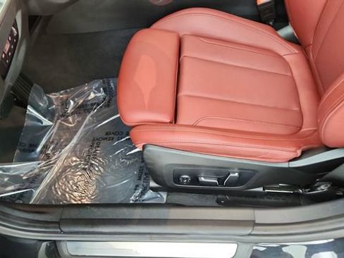 Used 2025 BMW 330i Sedan RWD image 33