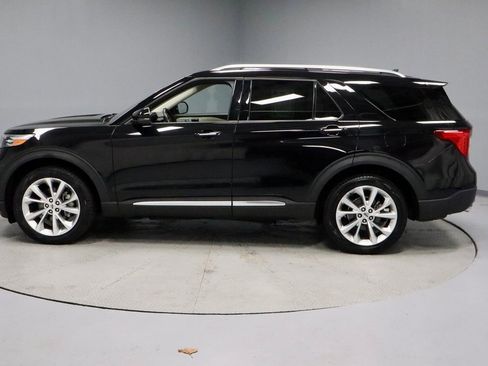 Certified 2023 Ford Explorer Platinum w/ Class IV Trailer Tow Package image 9