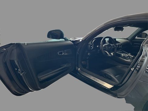Used 2016 Mercedes-Benz AMG GT S image 25