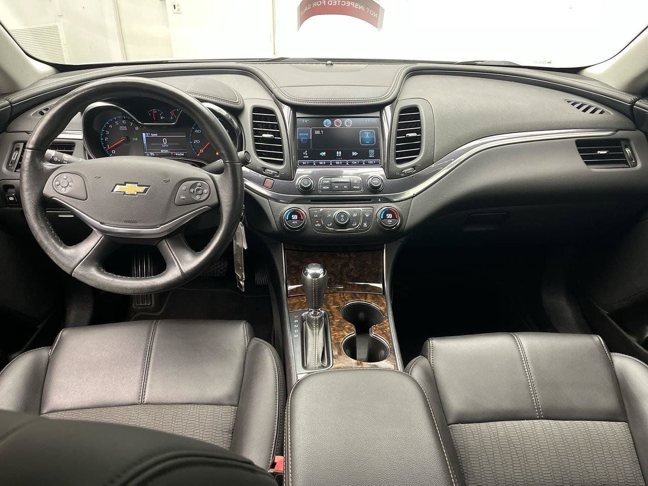Used 2015 Chevrolet Impala LT w/ Convenience Package FWD image 4