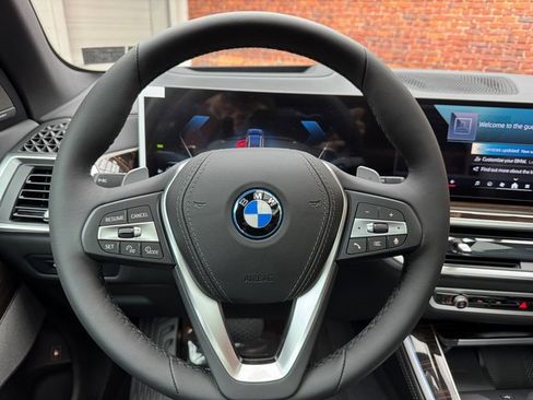 Used 2025 BMW X5 xDrive50e w/ Premium Package image 14