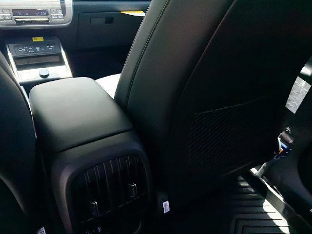 New 2026 Hyundai Kona Limited FWD image 25