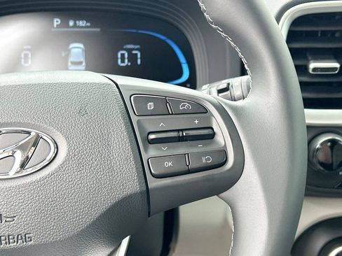 New 2026 Hyundai Venue SEL image 32