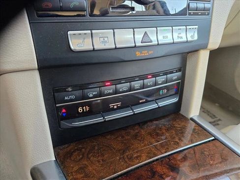 Used 2014 Mercedes-Benz E 350 Sedan image 15
