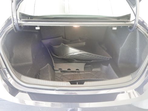 Used 2025 Chevrolet Malibu RS FWD image 19