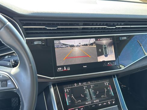 Used 2022 Audi Q8 Premium Plus image 18