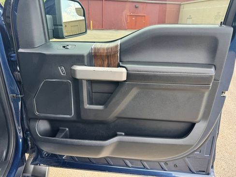 Used 2019 Ford F150 Lariat w/ Trailer Tow Package AWD/4WD image 28